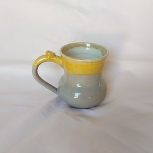 Artist Signed Studio Pottery Yellow Gray Pot Belly Coffee Tea Cup Mug 10oz